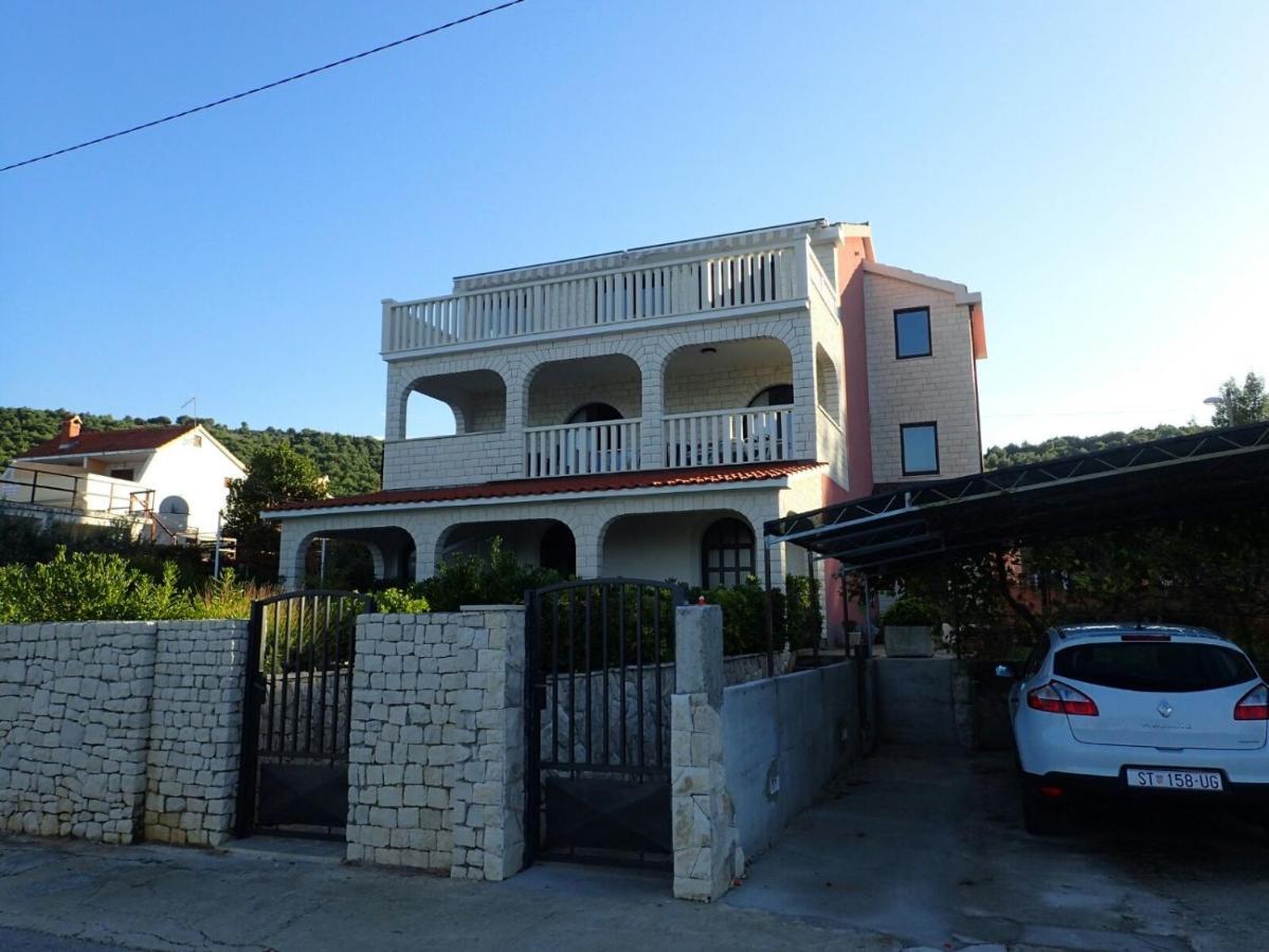 Apartments By The Sea Slatine, Ciovo - 1128 Экстерьер фото