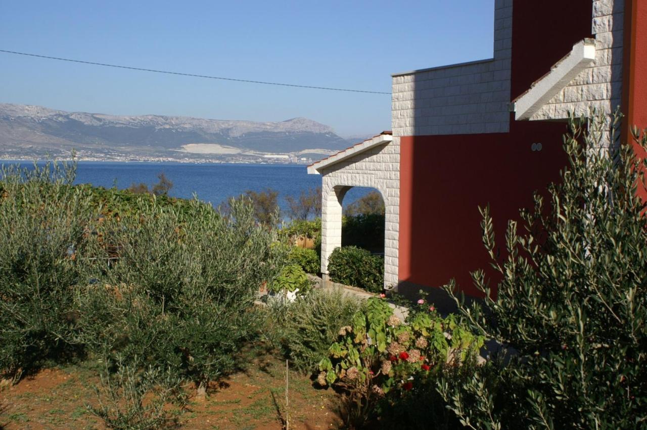 Apartments By The Sea Slatine, Ciovo - 1128 Экстерьер фото