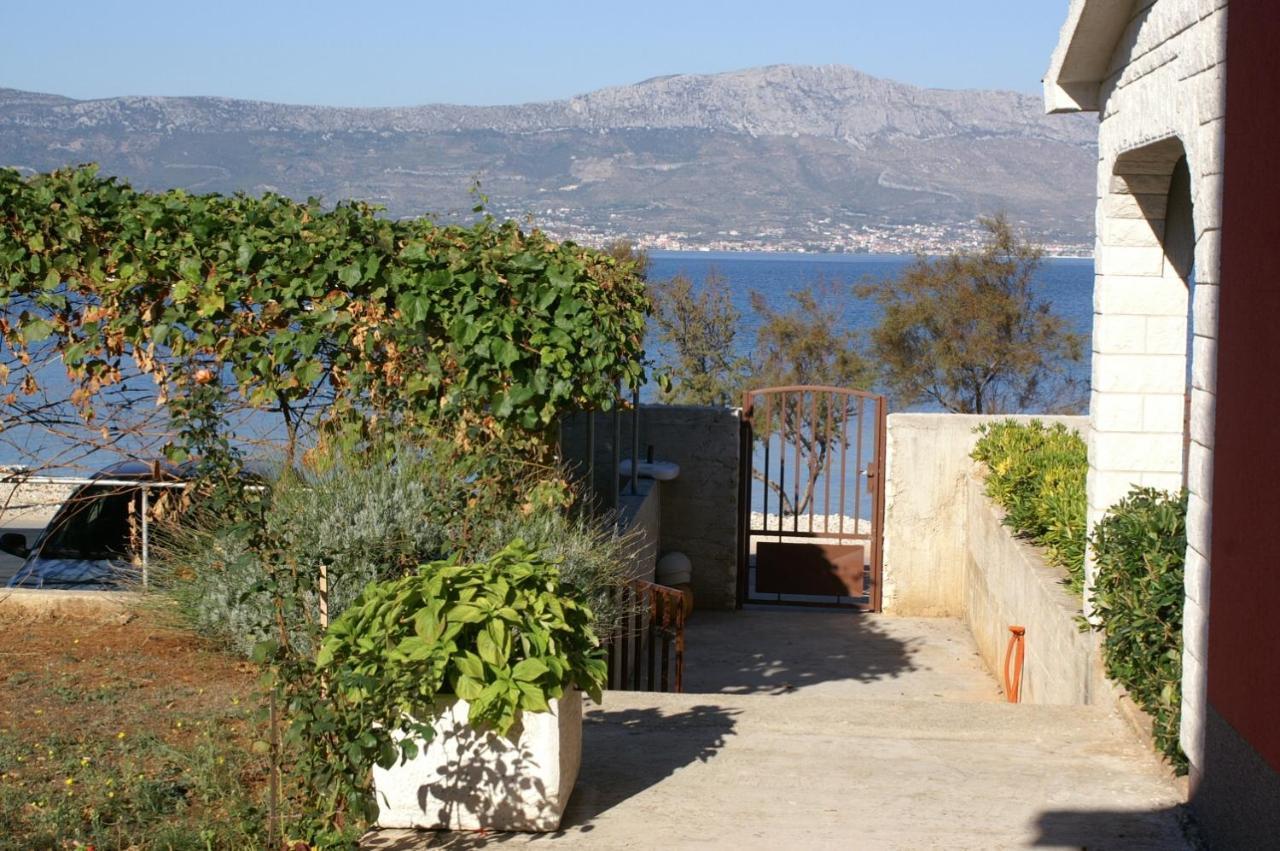 Apartments By The Sea Slatine, Ciovo - 1128 Экстерьер фото