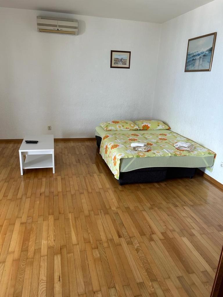 Apartments By The Sea Slatine, Ciovo - 1128 Номер фото